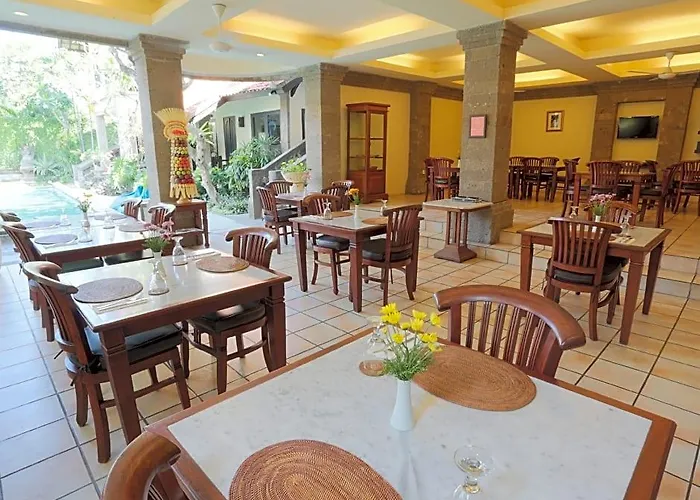 Puri Mesari Hotel 3*