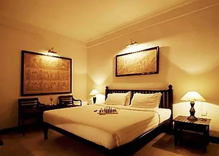 Puri Mesari 3*